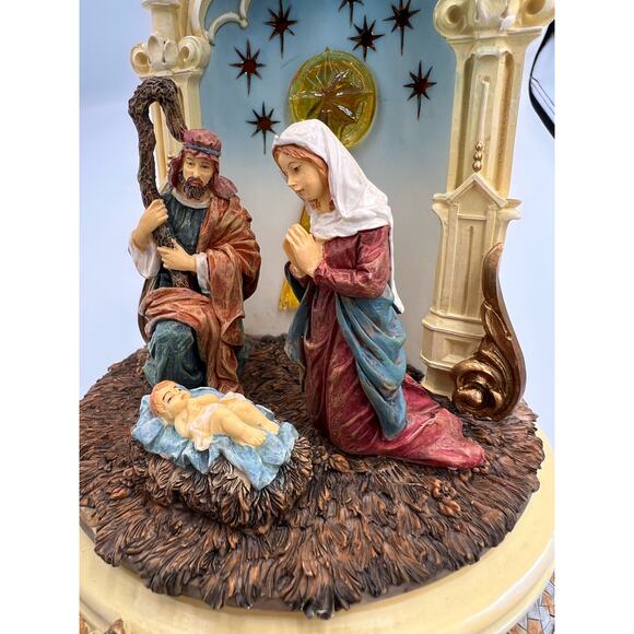 Holy Family - Christmas San Francisco Music Box Co Divine Star-Plays great! - Picture 8 of 13